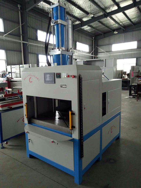 IMD熱壓成型機(jī) IMD熱壓成型機(jī)